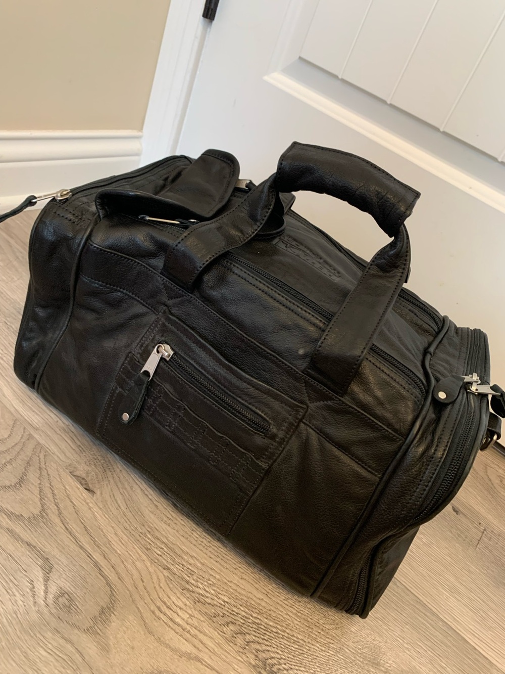 Vintage Black Classic Black Leather Duffel Bag for Men